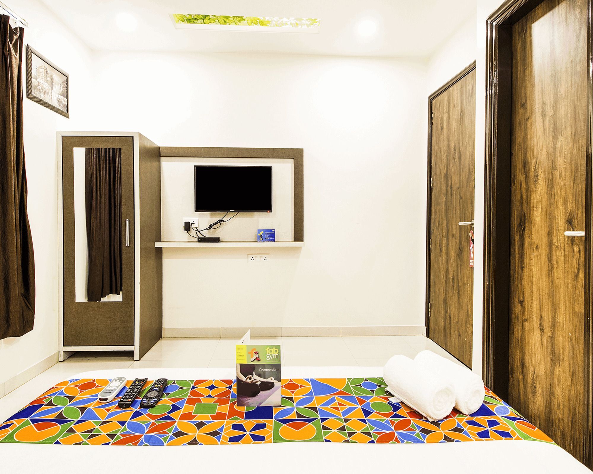 Fabhotel Rosewood Inn Amritsar Exterior photo